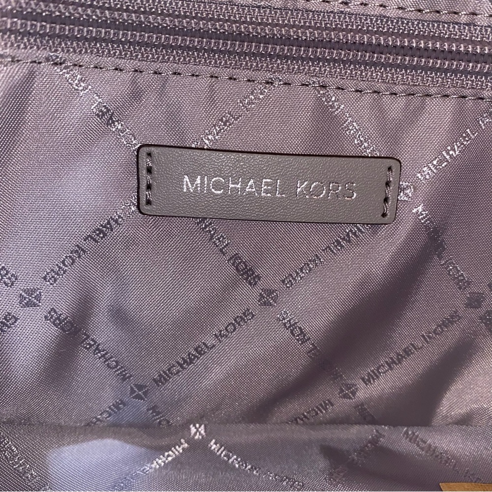 Michael Kors purse Manhattan Medium Metallic Satchel New - Picture 6 of 15